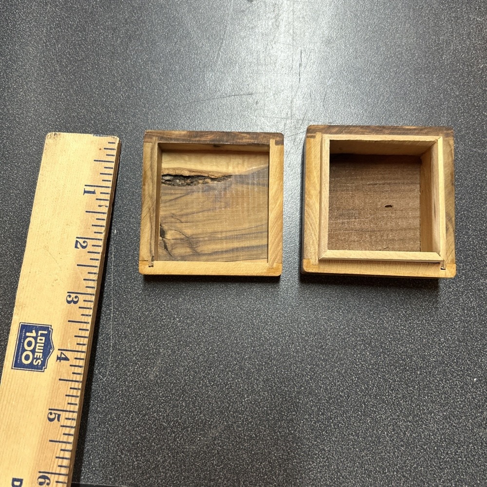 WWII-Era Olive Wood Jerusalem Box – OSS/CIA Woman's Holy Land Relic Case - Picture 8 of 8